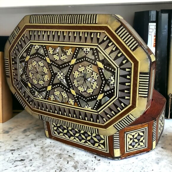 TURKISH MOSAIC MOTHER OF PEARL Vintage Jewelry Box - Picture 4 of 8